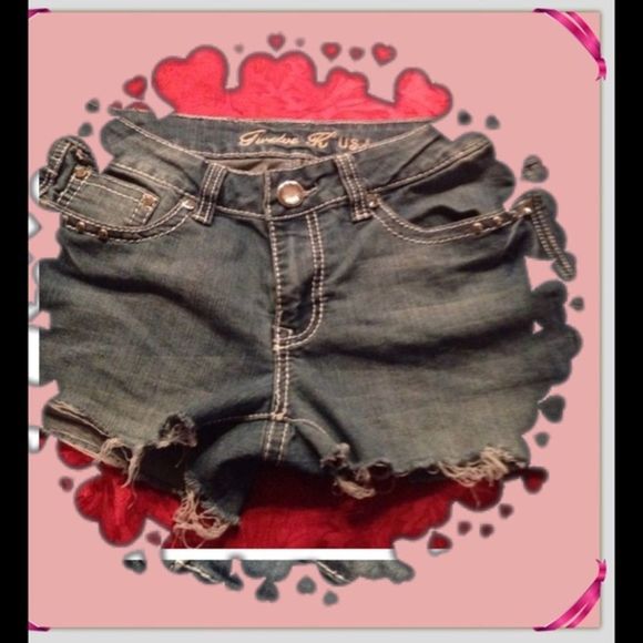 🎉TWELVE K🎉 jeans shorts - Picture 3 of 4